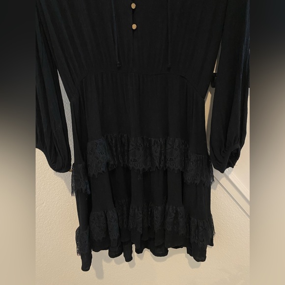 Forever 21 black boho lace trimmed dress size small - Picture 5 of 10